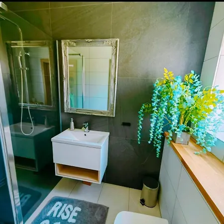 Cornwall Palma Villa: Luxurious Eden Project Retreat With Garden Views Holiday home St Austell