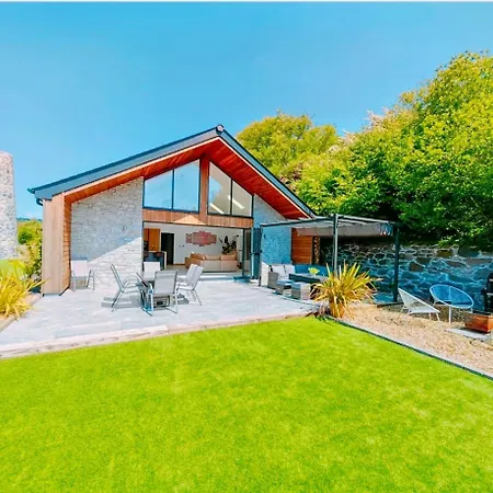 Cornwall Palma Villa: Luxurious Eden Project Retreat With Garden Views Holiday home *